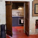 Chateau Latour Segur & Guest house Lussac (Gironde)