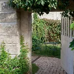 Chateau Latour Segur & 4* Lussac (Gironde)