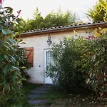 Chateau Latour Segur & Konukevi Lussac (Gironde)