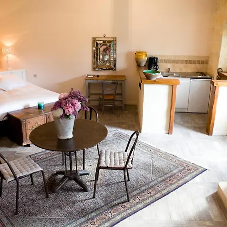 ゲストハウス Chateau Latour Segur &