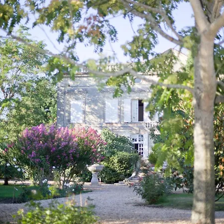 Гостевой дом Chateau Latour Segur & Lussac (Gironde)