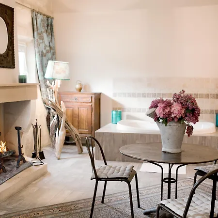 Casa de hóspedes Château Latour Segur Suites&spa Lussac (Gironde)