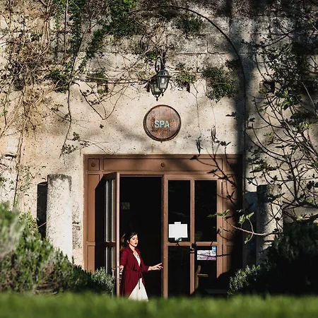 Chateau Latour Segur & Lussac