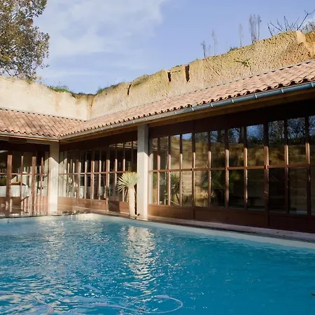Château Latour Segur Suites&spa